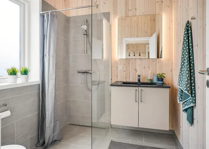 Wooden House With Direct Access To The Sea Hébergement de vacances Hadsund