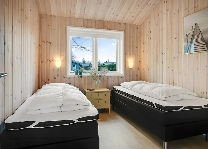 Hébergement de vacances Wooden House With Direct Access To The Sea